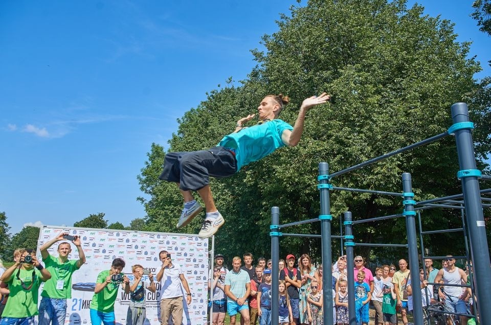 Жители Пскова с размахом отметили День города