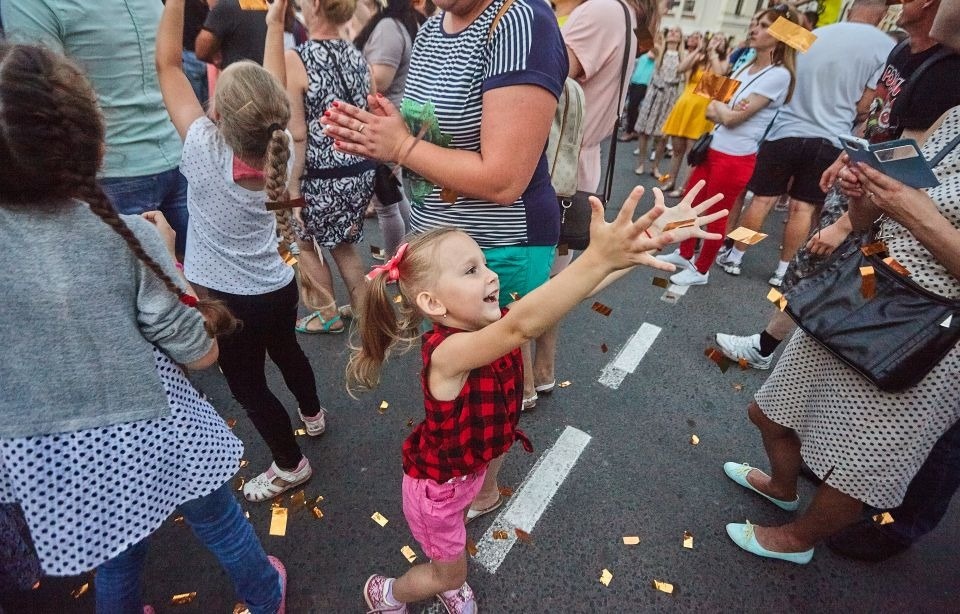 Жители Пскова с размахом отметили День города