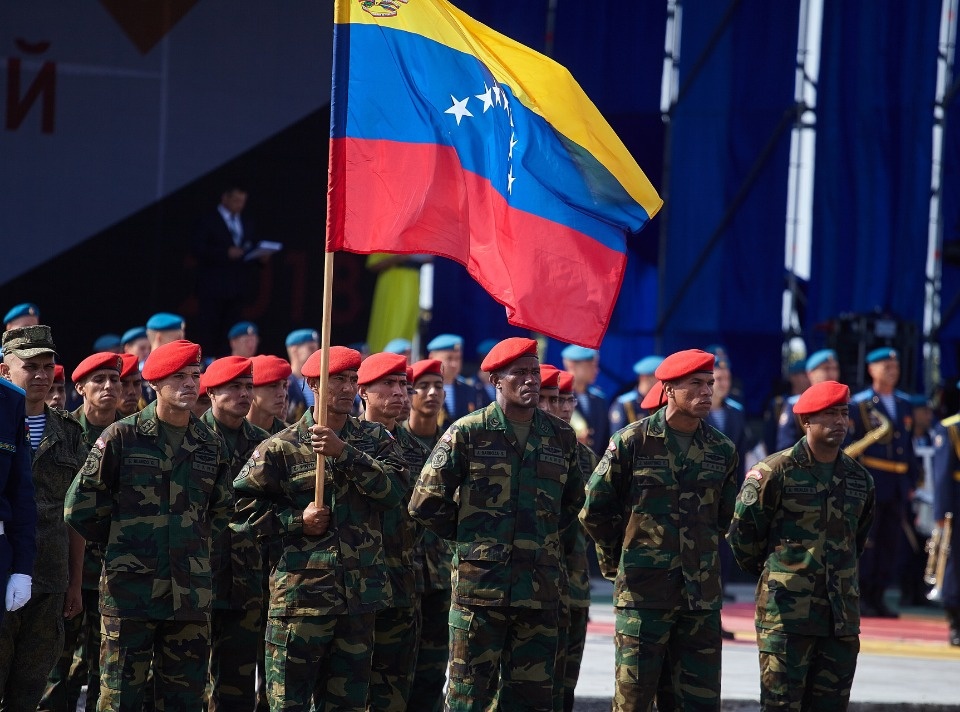 Под Псковом дали старт международному конкурсу «Десантный взвод»