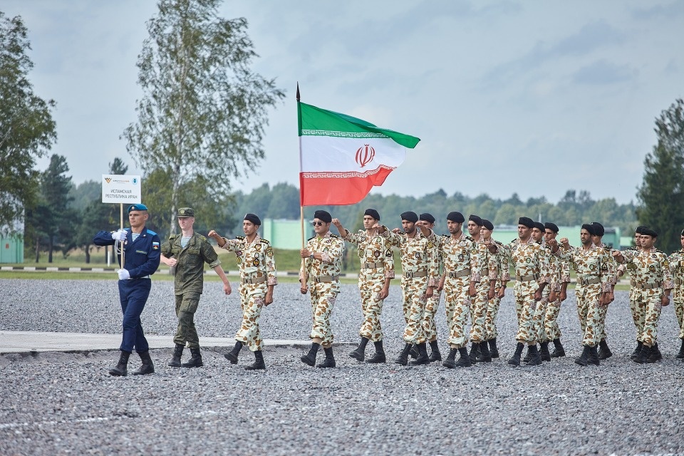 Под Псковом дали старт международному конкурсу «Десантный взвод»