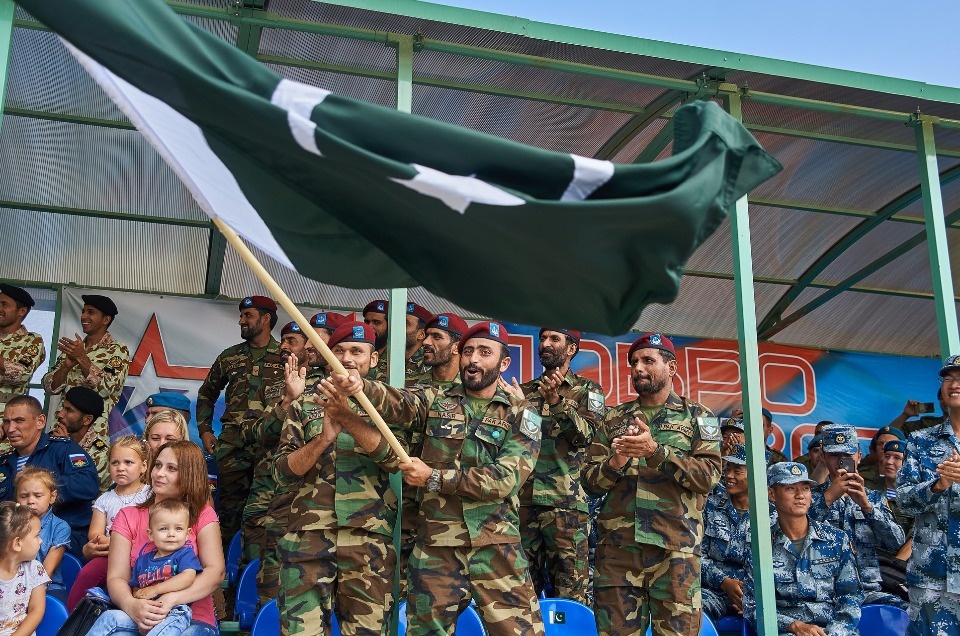 Под Псковом дали старт международному конкурсу «Десантный взвод»