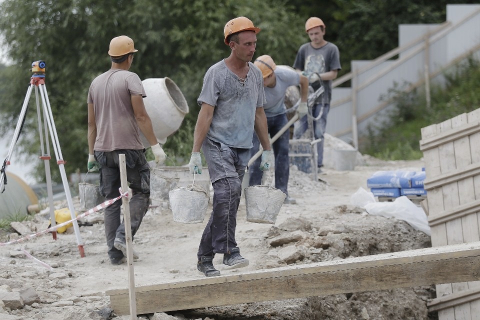 Новейшие технологии используют при реставрации башен и стен Псковского кремля Новейшие технологии используют при реставрации башен и стен Псковского кремля