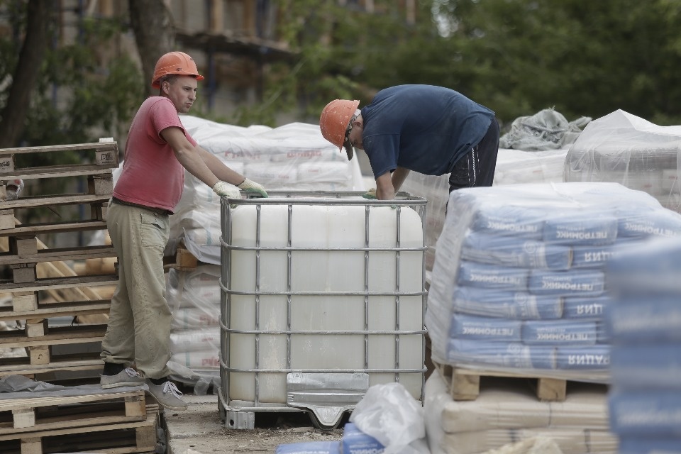 Новейшие технологии используют при реставрации башен и стен Псковского кремля Новейшие технологии используют при реставрации башен и стен Псковского кремля