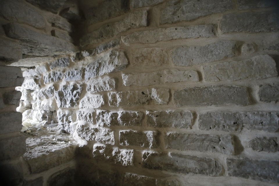 Новейшие технологии используют при реставрации башен и стен Псковского кремля Новейшие технологии используют при реставрации башен и стен Псковского кремля