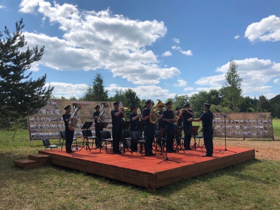 Дедовический район стал «Краем партизанской славы» Дедовический район стал «Краем партизанской славы»