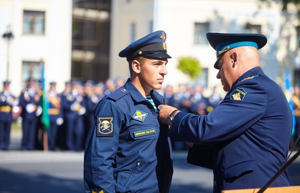 Псковские десантники отметили день ВДВ Псковские десантники отметили день ВДВ