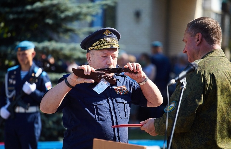 Псковские десантники отметили день ВДВ Псковские десантники отметили день ВДВ
