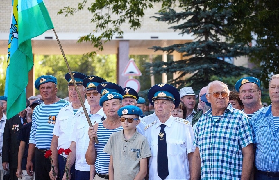 Псковские десантники отметили день ВДВ Псковские десантники отметили день ВДВ