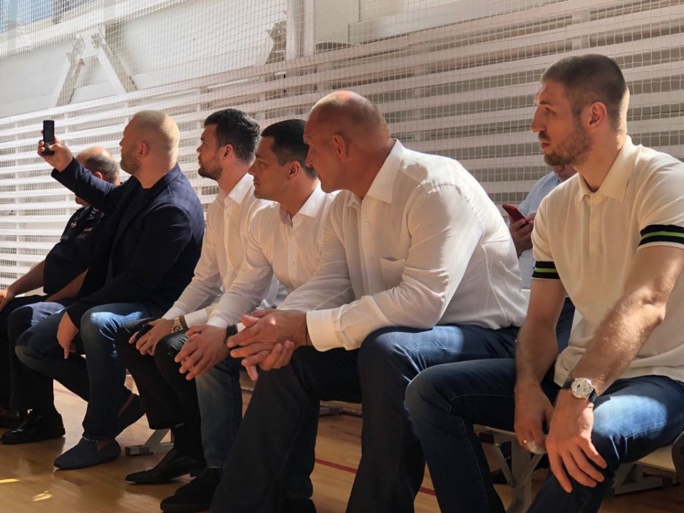 Александр Карелин и Михаил Ведерников открыли масштабный фестиваль единоборств в Пскове