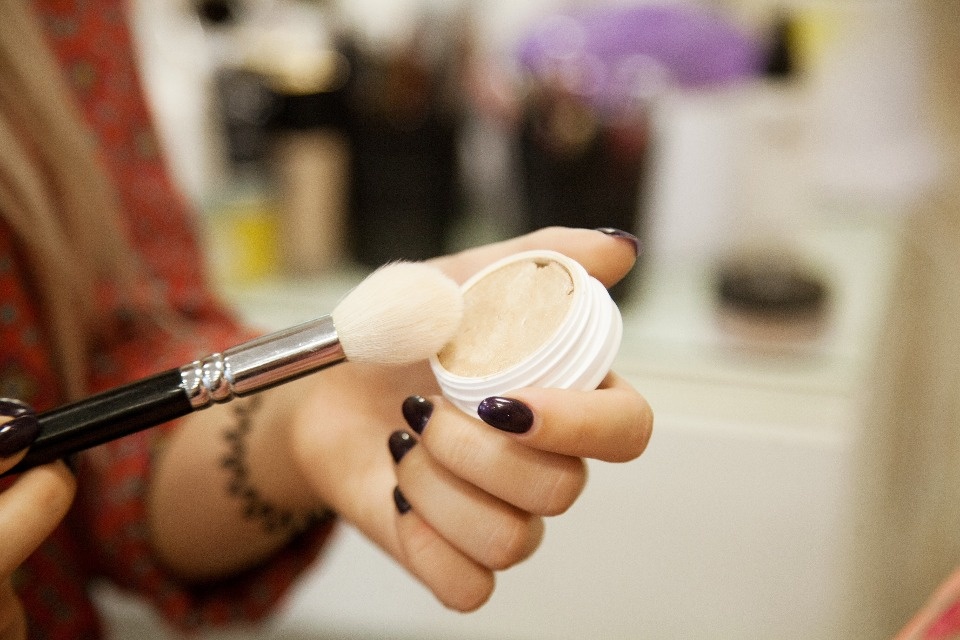 Деловая и яркая