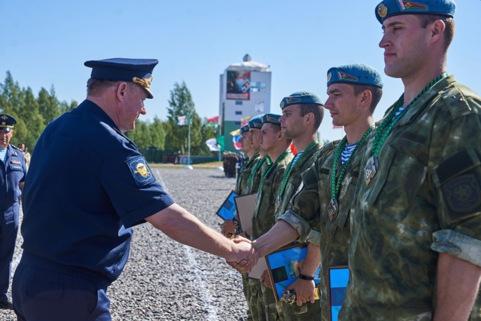 Церемония закрытия Международных армейских игр на полигоне «Завеличье»