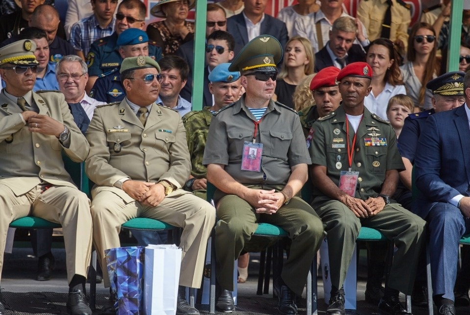 Церемония закрытия Международных армейских игр на полигоне «Завеличье»