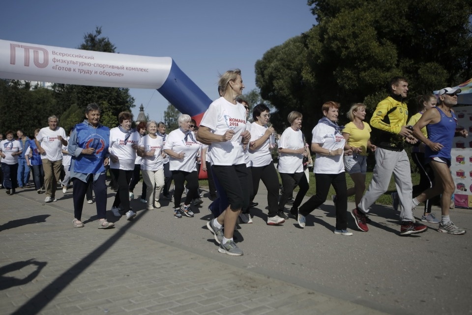 Псковичи пробежали «Золотую милю» в Финском парке Псковичи пробежали «Золотую милю» в Финском парке