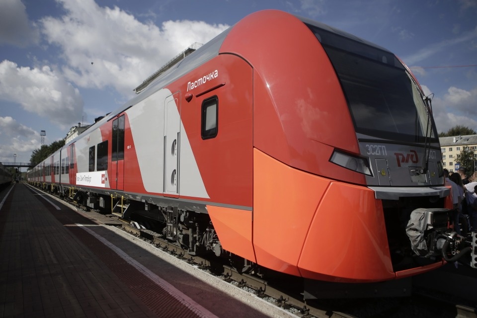 С сегодняшнего дня между Псковом и Петербургом начнет курсировать вечерняя «Ласточка»