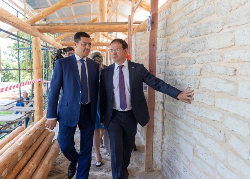 Я поведу тебя в музей