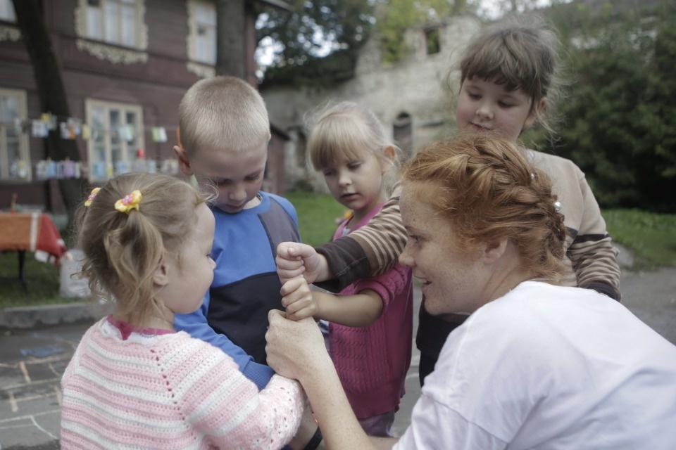 Дворовые игры и выставку о советском детстве устроили в Пскове 1 сентября