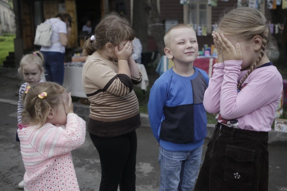 Дворовые игры и выставку о советском детстве устроили в Пскове 1 сентября