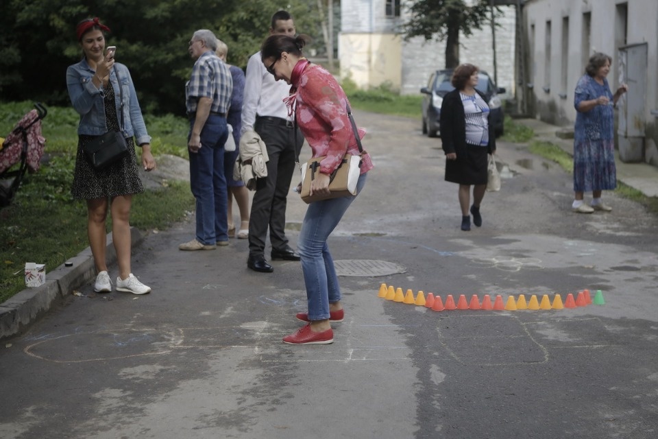 Дворовые игры и выставку о советском детстве устроили в Пскове 1 сентября