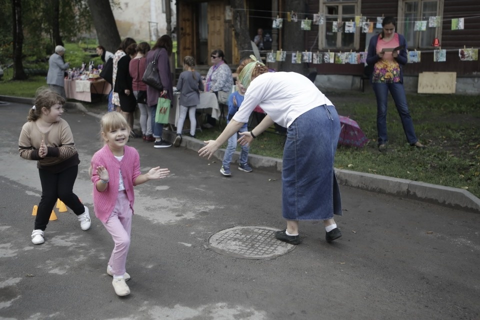 Дворовые игры и выставку о советском детстве устроили в Пскове 1 сентября