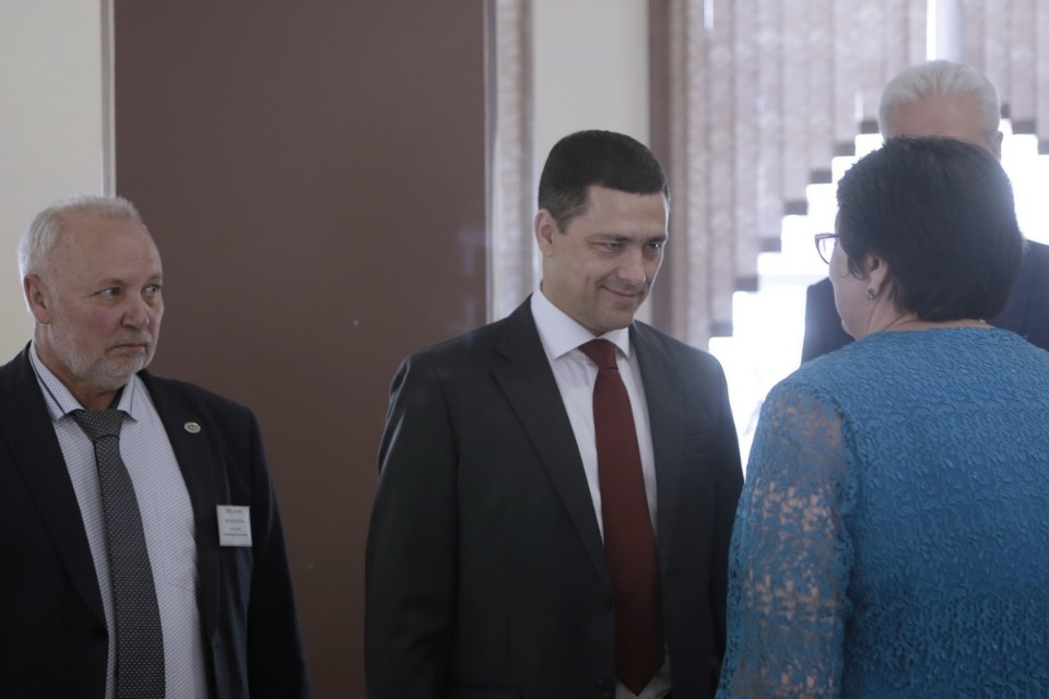 Михаил Ведерников ознакомился с ходом голосования на избирательных участках