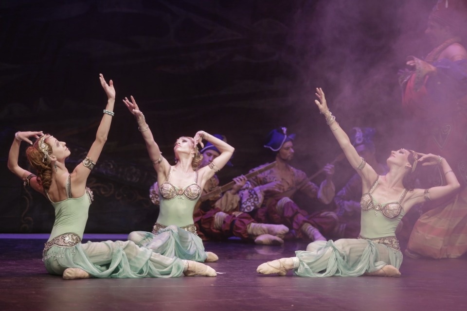 75-й сезон филармонии начался с Имперского русского балета 75-й сезон филармонии начался с Имперского русского балета