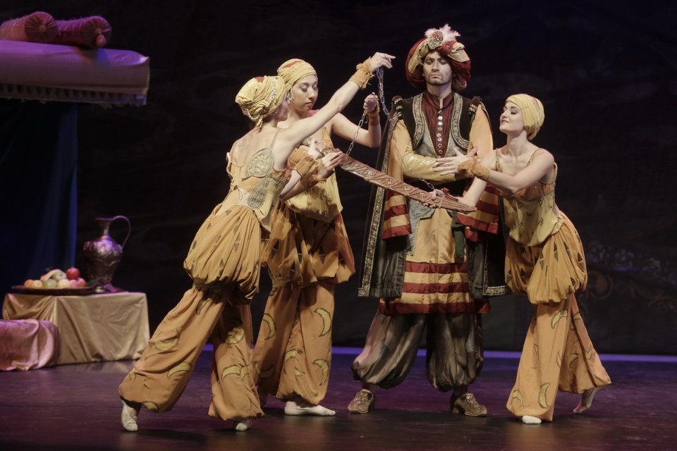 75-й сезон филармонии начался с Имперского русского балета 75-й сезон филармонии начался с Имперского русского балета