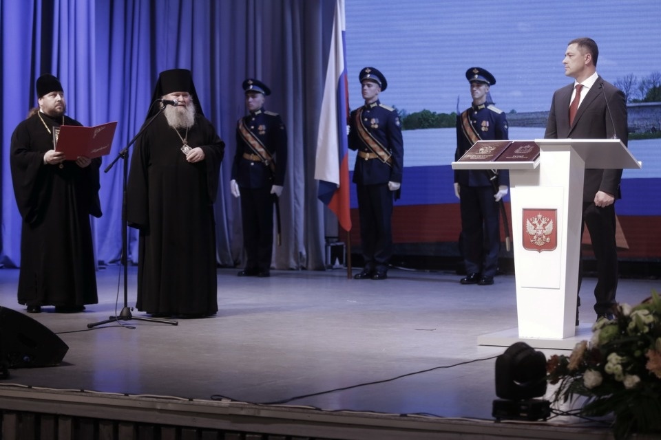 Михаил Ведерников вступил в должность губернатора Псковской области