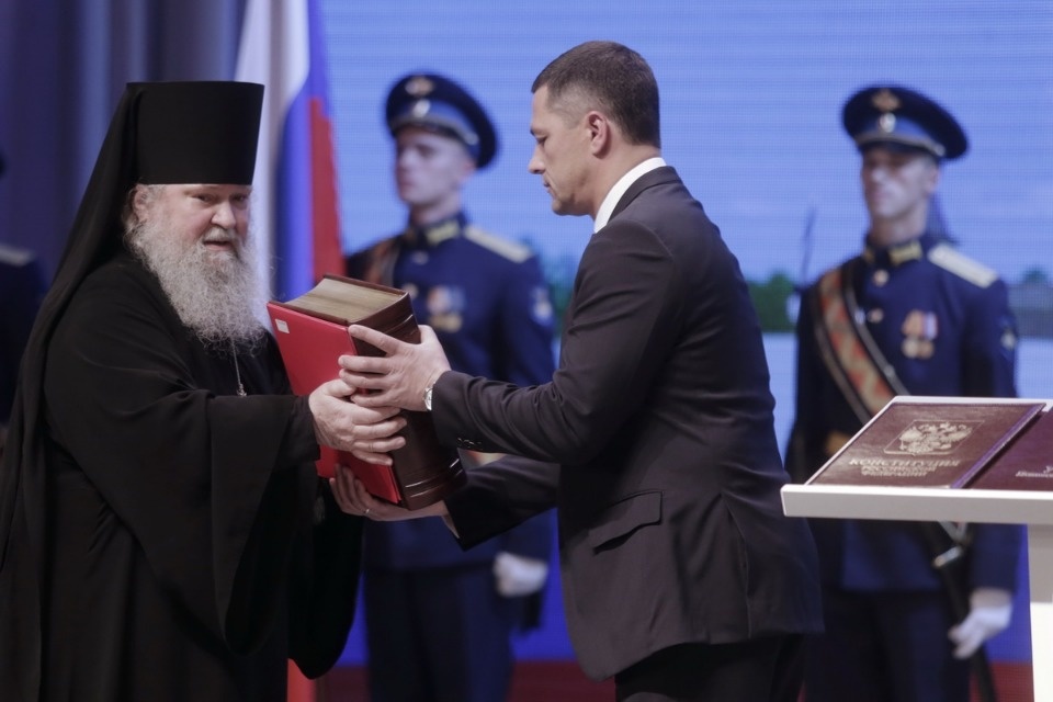 Михаил Ведерников вступил в должность губернатора Псковской области