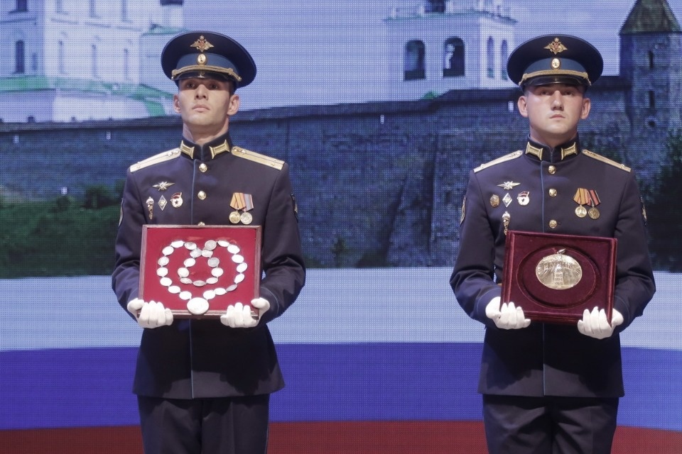 Михаил Ведерников вступил в должность губернатора Псковской области