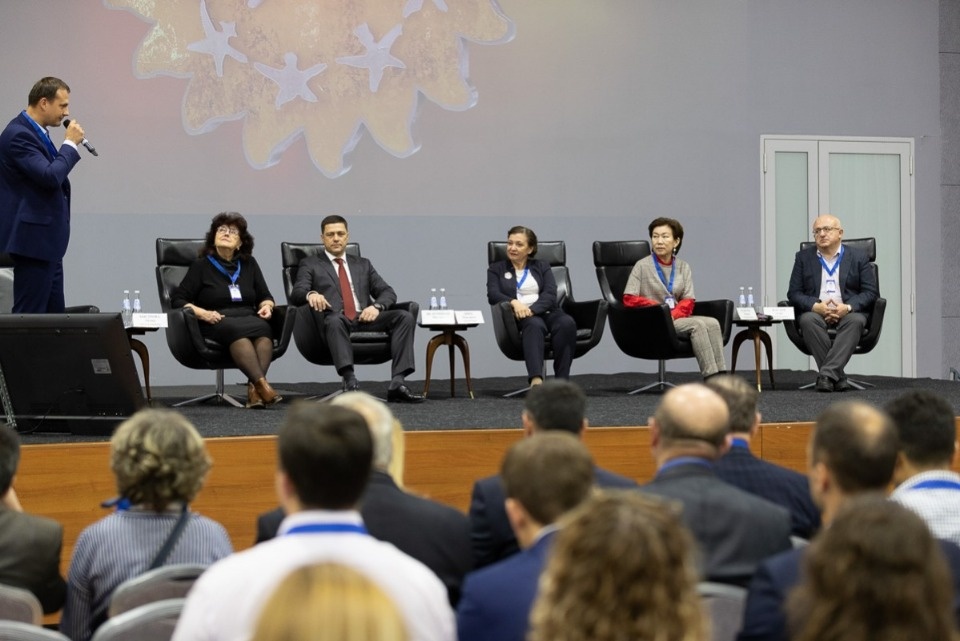 Торжественное открытие «СМИротворца» в Пскове Торжественное открытие «СМИротворца» в Пскове