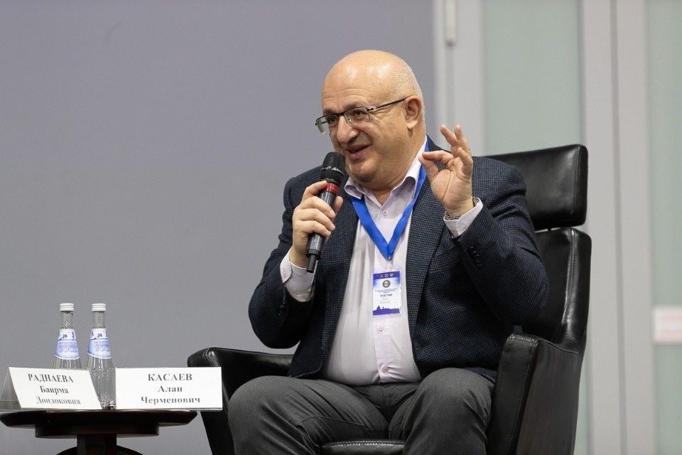 Торжественное открытие «СМИротворца» в Пскове Торжественное открытие «СМИротворца» в Пскове