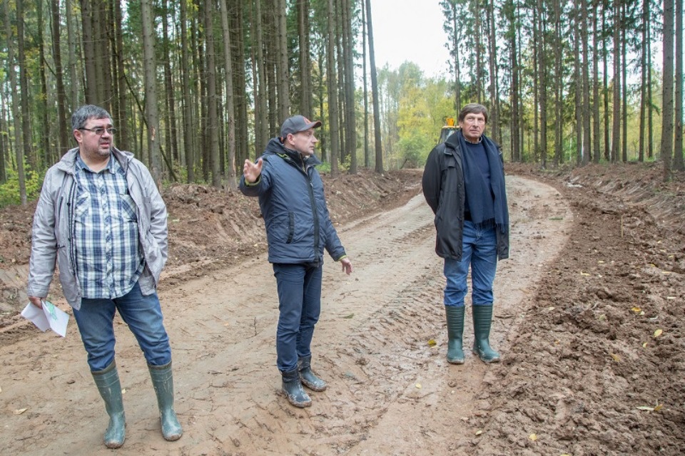 Николай Козловский лично контролирует строительство великолукского велоцентра