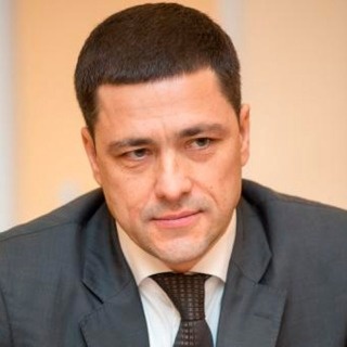 Богаты именами