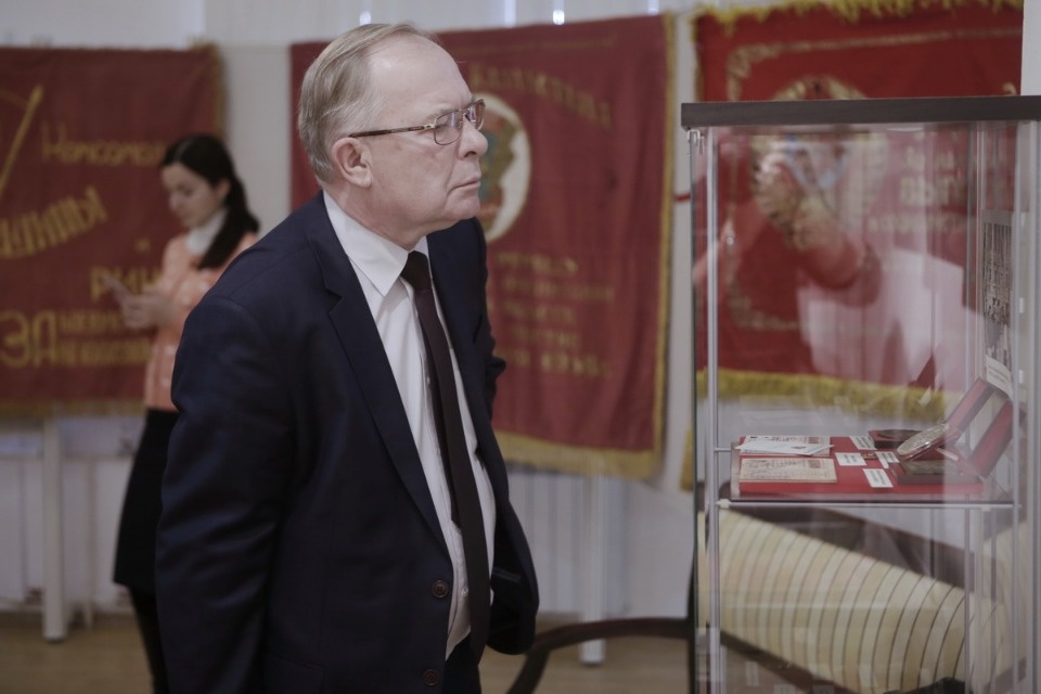 Выставка, посвященная 100-летию комсомола Выставка, посвященная 100-летию комсомола