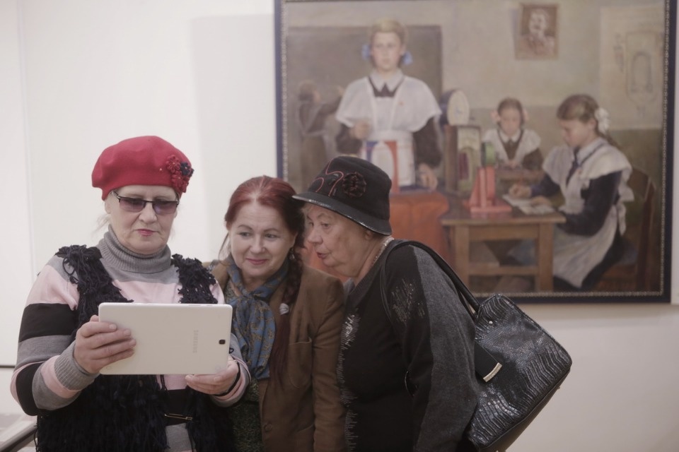 Выставка, посвященная 100-летию комсомола Выставка, посвященная 100-летию комсомола