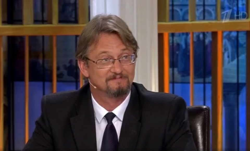 Сотрудник ПсковГУ возглавил судейскую коллегию в телепередаче «Умники и умницы»