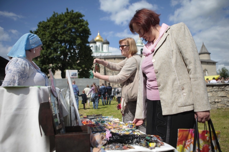 Праздновать готовы