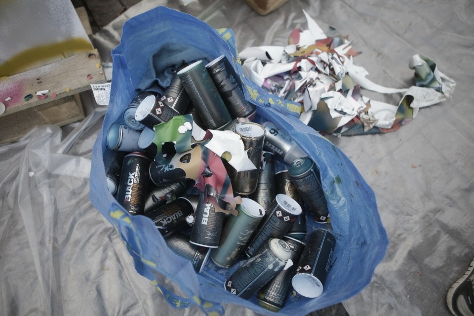 Псковичи отмечают праздник стрит-артом