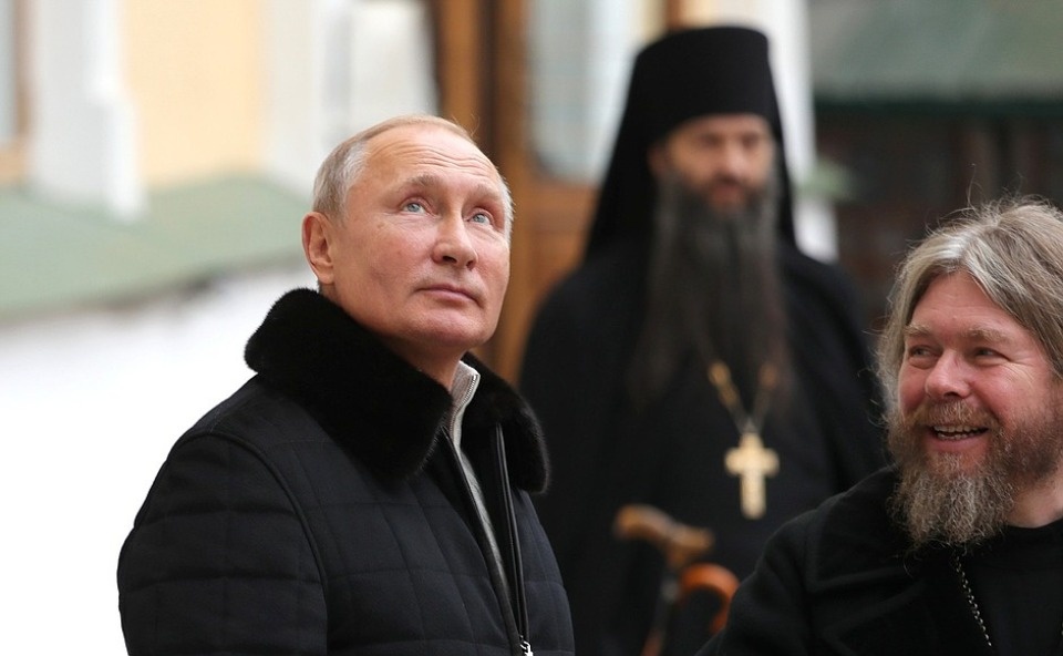 Владимир Путин посетил Свято-Успенский Псково-Печерский монастырь Владимир Путин посетил Свято-Успенский Псково-Печерский монастырь