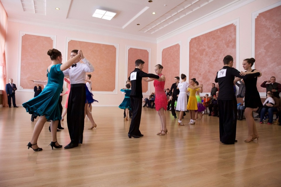 В Великом Новгороде на соревнованиях по бальным танцам Псковскую область представят спортсмены из Новоржева