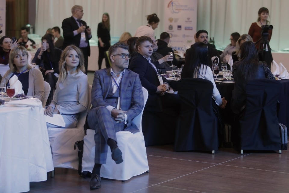 Награждение участников Псковского международного Медиафорума Награждение участников Псковского международного Медиафорума