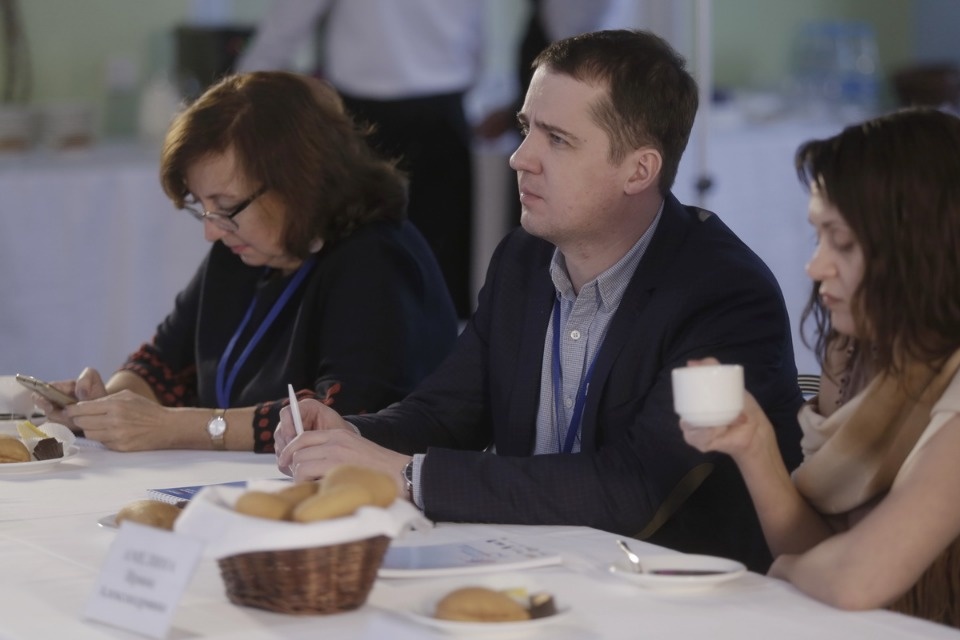 Встреча Михаила Ведерникова с руководством региональных СМИ Встреча Михаила Ведерникова с руководством региональных СМИ