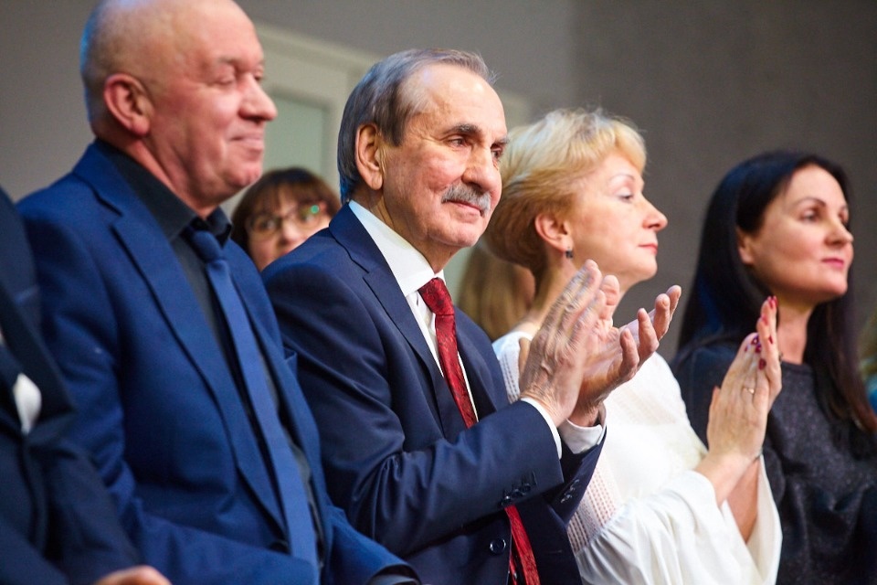 Зимний студенческий бал-маскарад