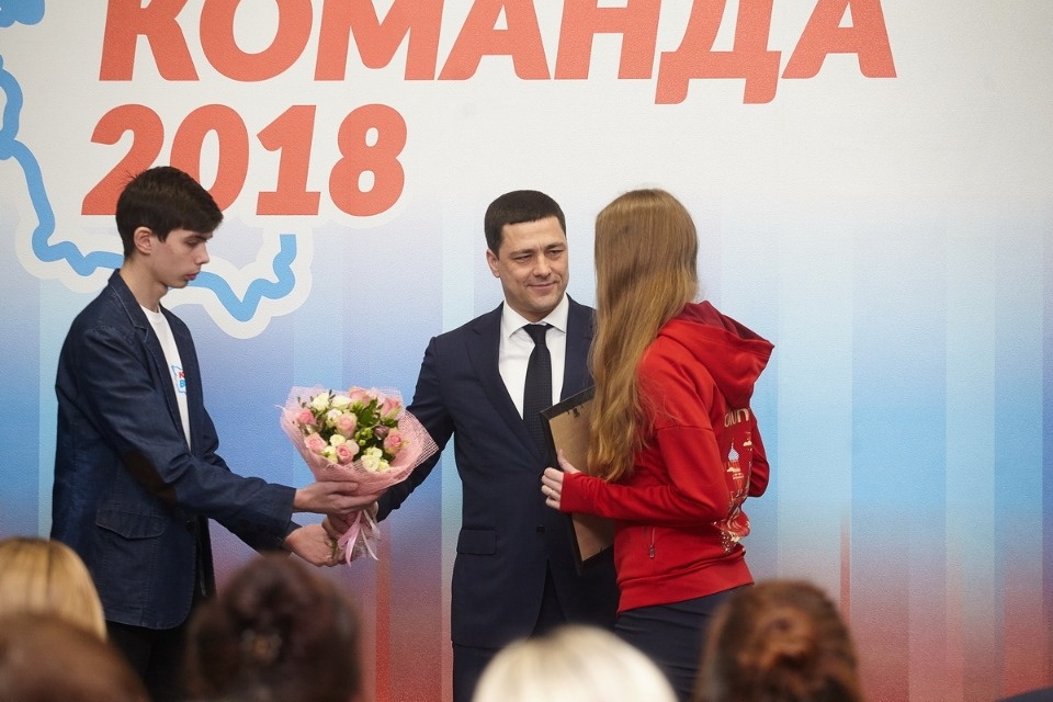 Встреча Михаила Ведерникова с волонтерами и участниками проекта «Великие имена России»