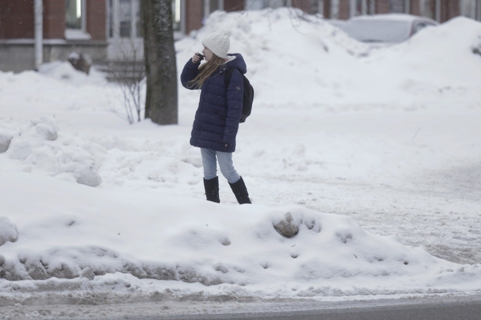 Как убирают снег в Пскове этой зимой