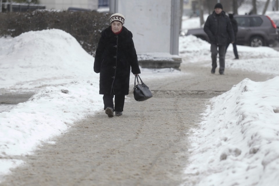 Как убирают снег в Пскове этой зимой