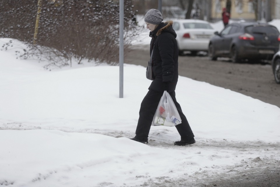 Как убирают снег в Пскове этой зимой