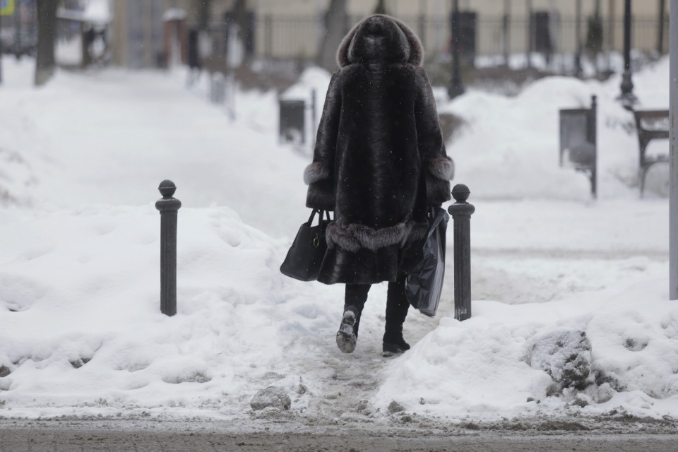 Как убирают снег в Пскове этой зимой