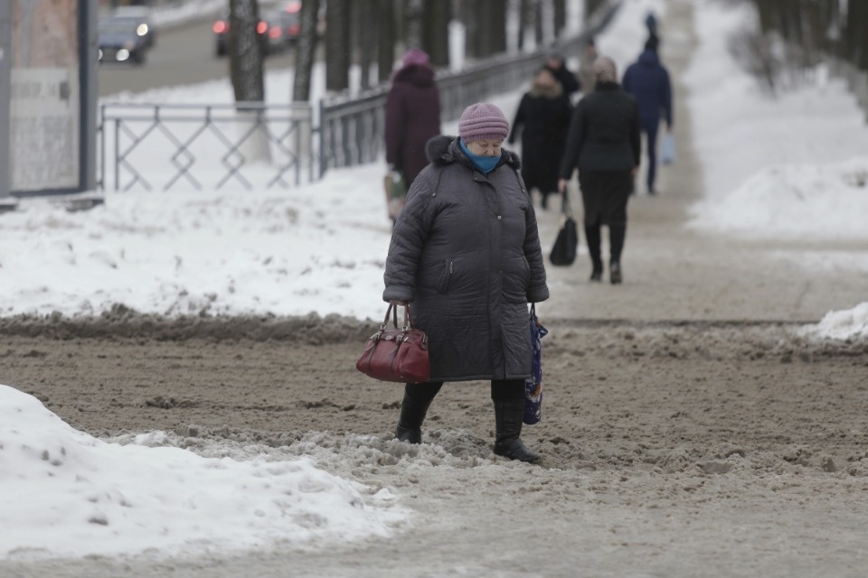 Как убирают снег в Пскове этой зимой
