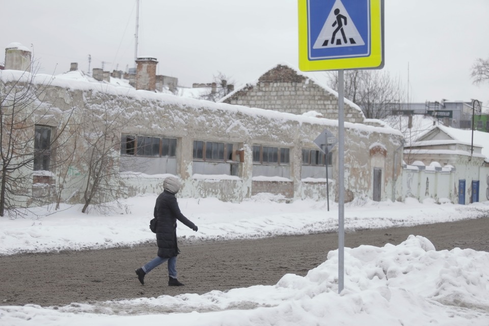 Как убирают снег в Пскове этой зимой
